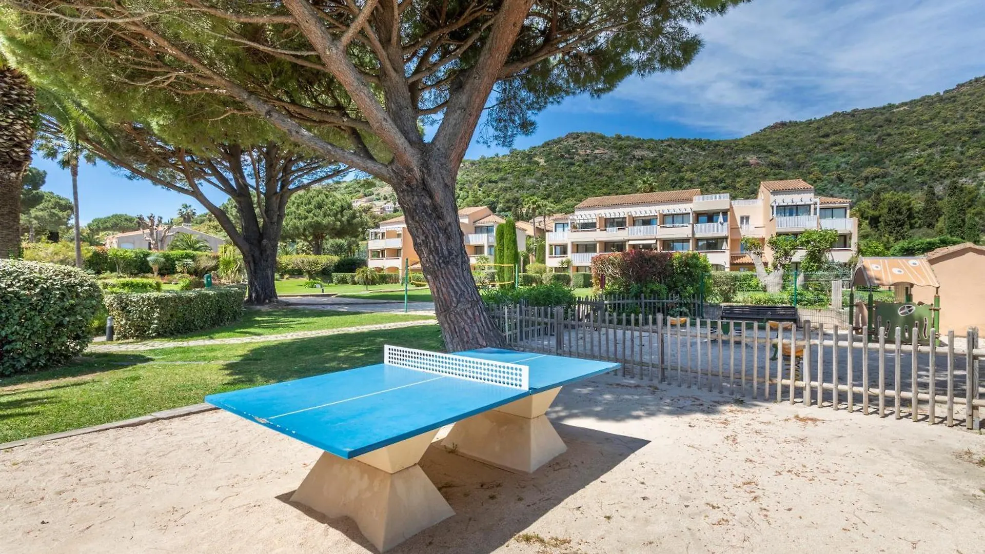 Residence Pierre & Vacances L'Anse De Pramousquier Le Lavandou